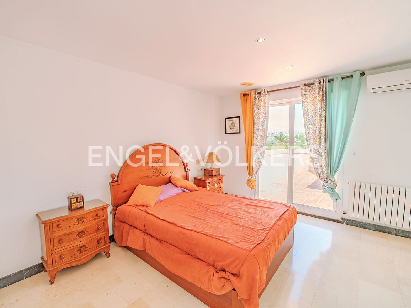 Villa for sale in San Juan de Alicante / Sant Joan d'Alacant with pool garage - € 890,000 (Ref: 8931342)