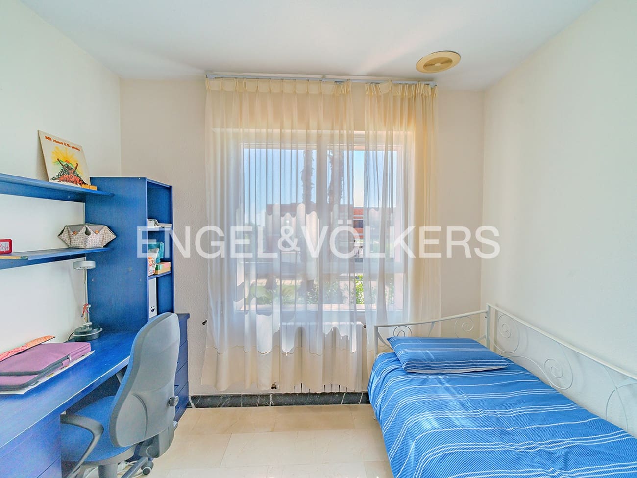 Villa for sale in San Juan de Alicante / Sant Joan d'Alacant with pool garage - € 890,000 (Ref: 8931342)