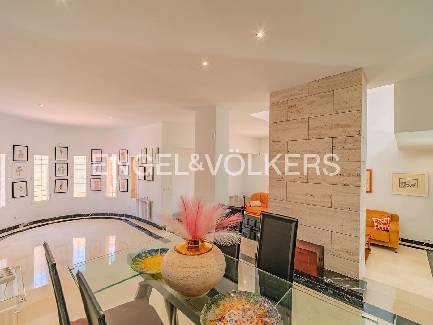 Villa for sale in San Juan de Alicante / Sant Joan d'Alacant with pool garage - € 890,000 (Ref: 8931342)