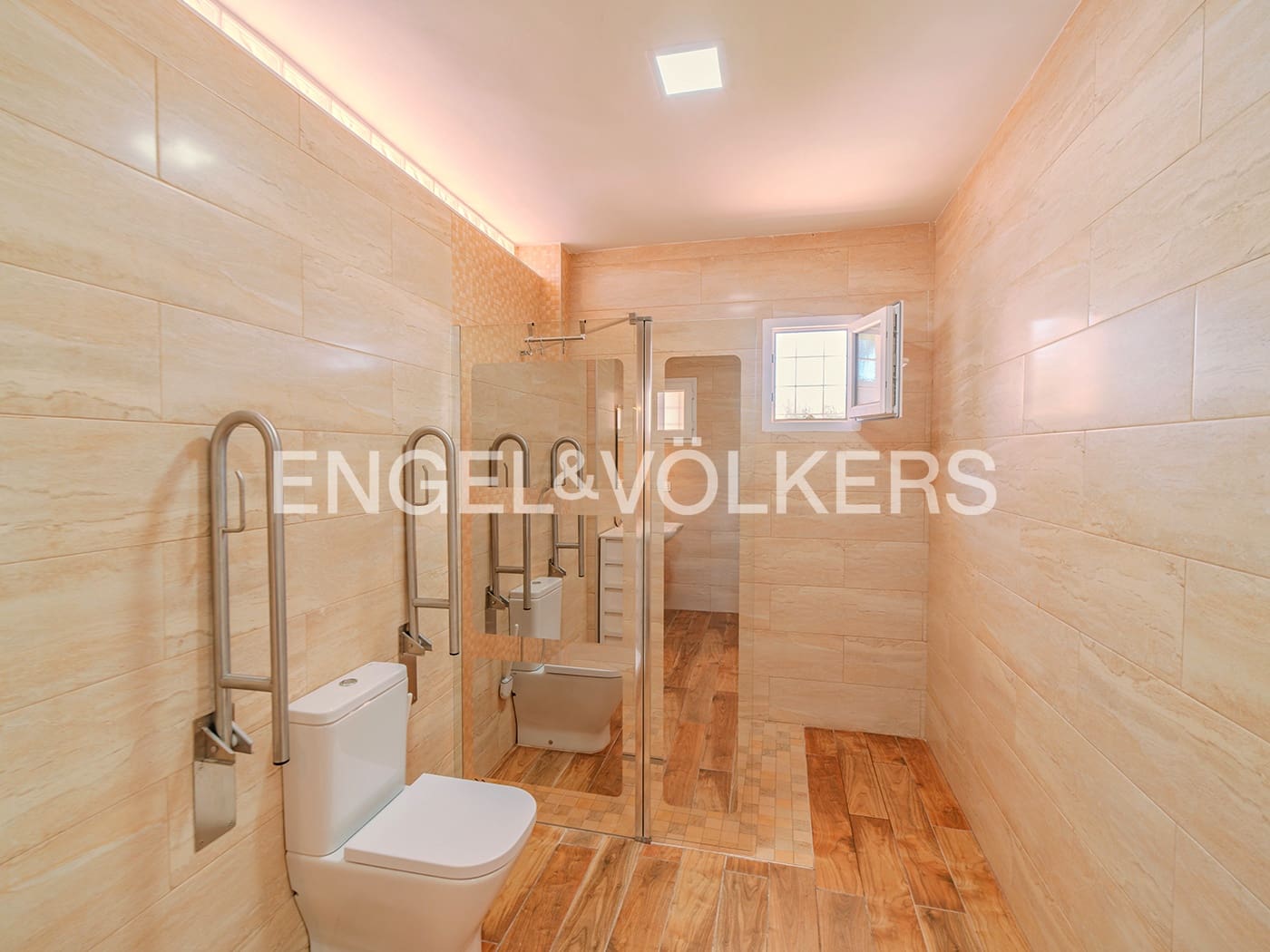 Villa for sale in San Juan de Alicante / Sant Joan d'Alacant with pool garage - € 890,000 (Ref: 8931342)