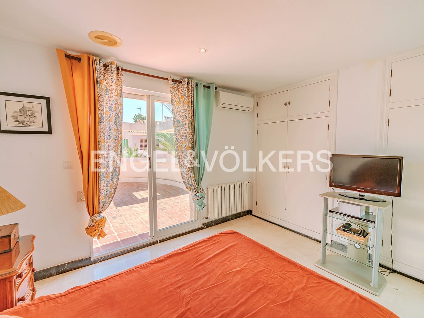 Villa for sale in San Juan de Alicante / Sant Joan d'Alacant with pool garage - € 890,000 (Ref: 8931342)