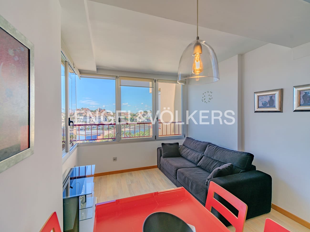 Lejlighed til salg i Alicante by med swimmingpool garage - € 295.000 (Ref: 8956217)