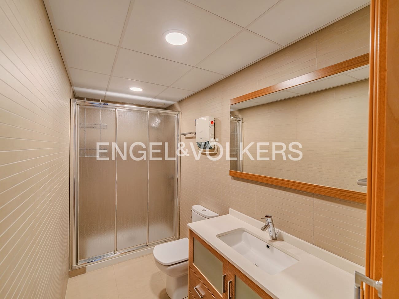 Lejlighed til salg i Alicante by med swimmingpool garage - € 295.000 (Ref: 8956217)