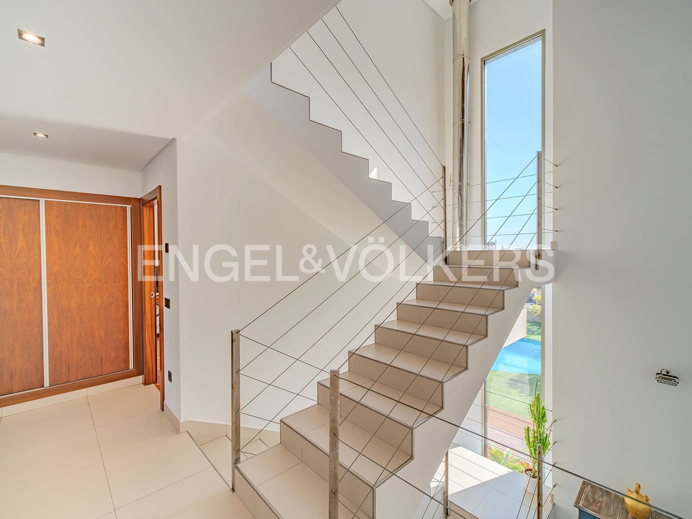 5 soveværelse Villa til salg i Alicante by med swimmingpool garage - € 1.350.000 (Ref: 8971052)