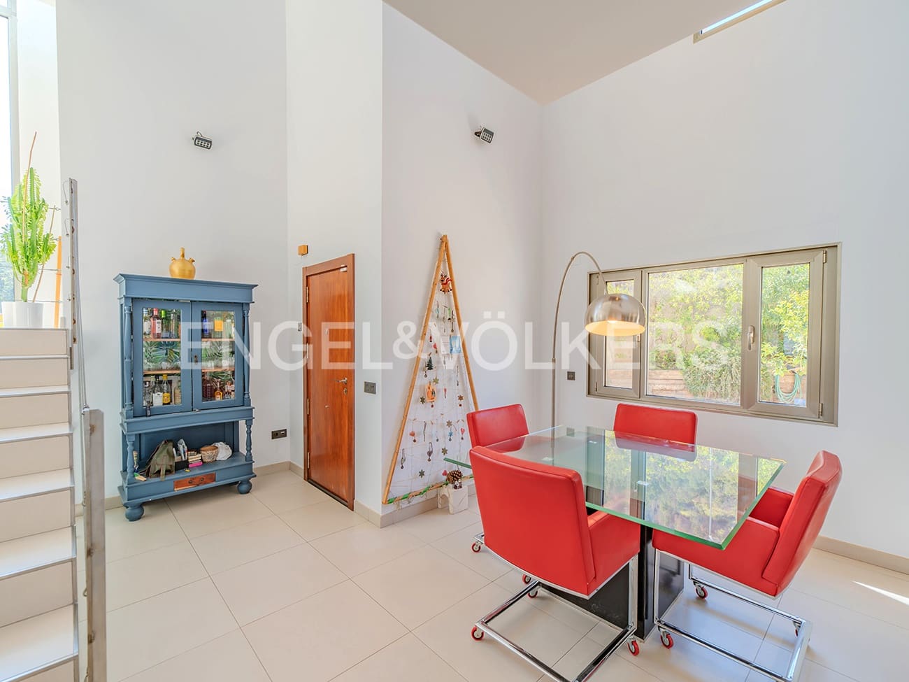 5 soveværelse Villa til salg i Alicante by med swimmingpool garage - € 1.350.000 (Ref: 8971052)