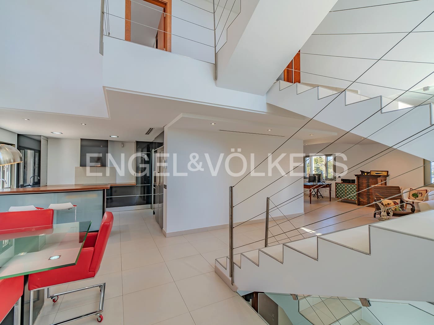 5 soveværelse Villa til salg i Alicante by med swimmingpool garage - € 1.350.000 (Ref: 8971052)