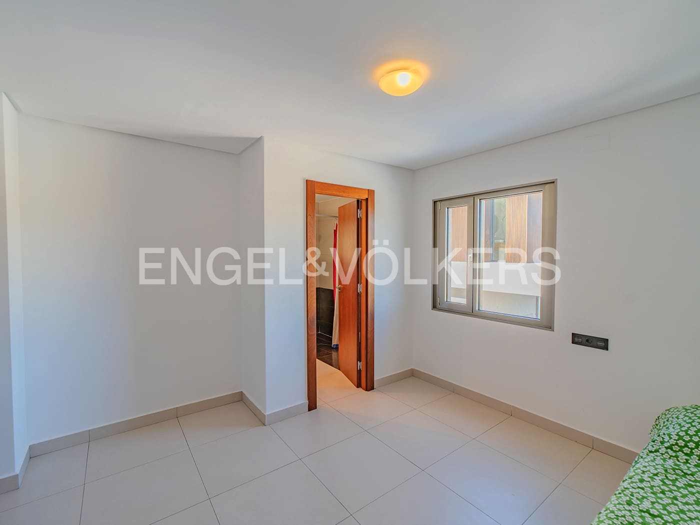 5 soveværelse Villa til salg i Alicante by med swimmingpool garage - € 1.350.000 (Ref: 8971052)