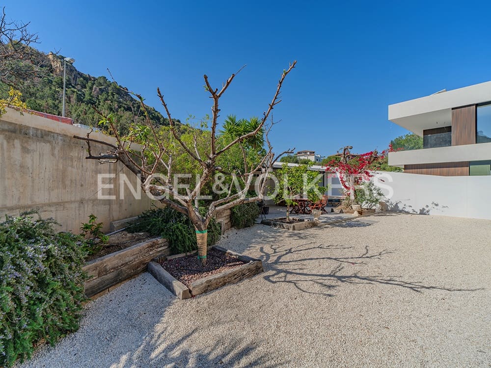5 soveværelse Villa til salg i Alicante by med swimmingpool garage - € 1.350.000 (Ref: 8971052)