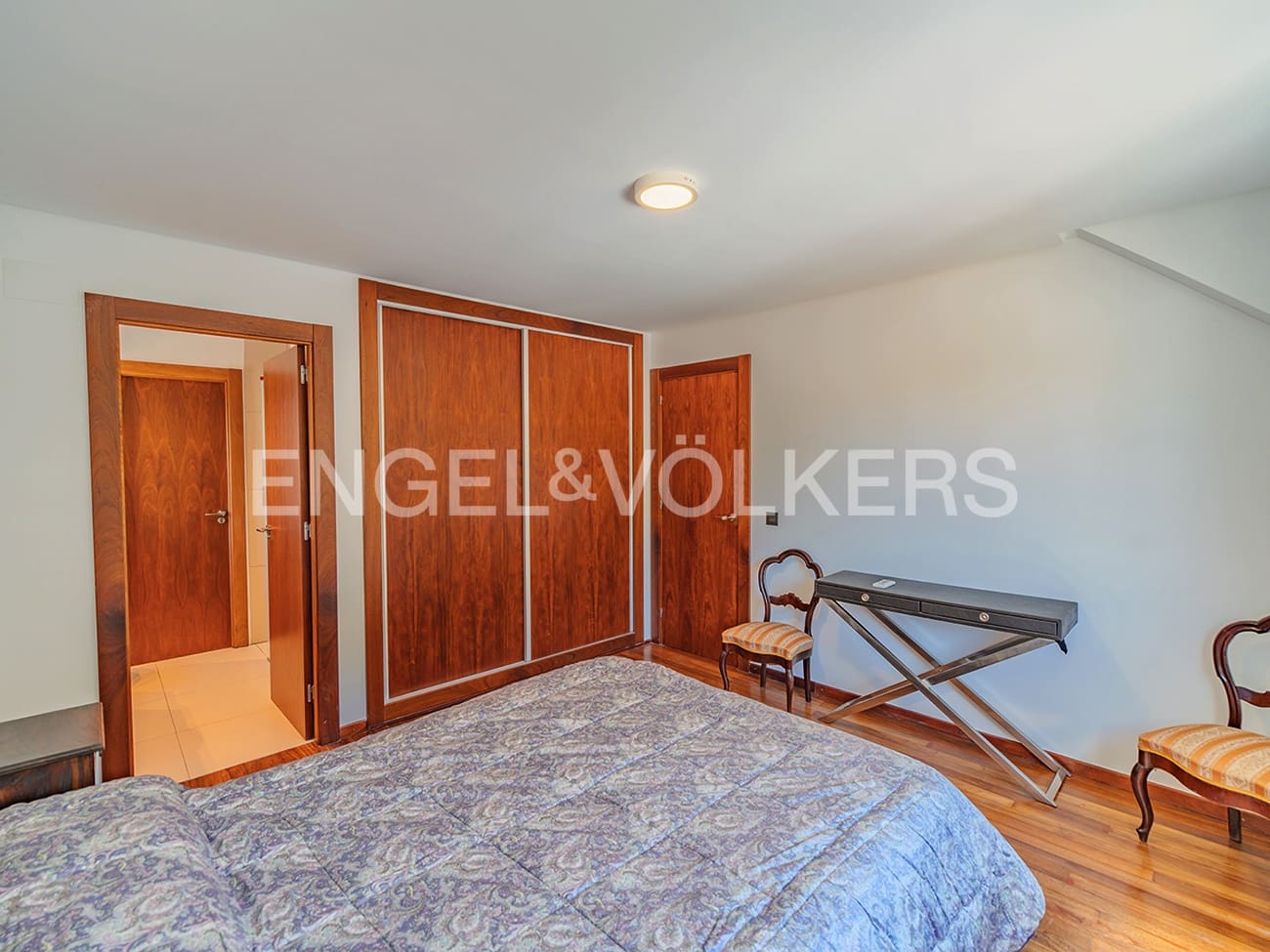 5 soveværelse Villa til salg i Alicante by med swimmingpool garage - € 1.350.000 (Ref: 8971052)