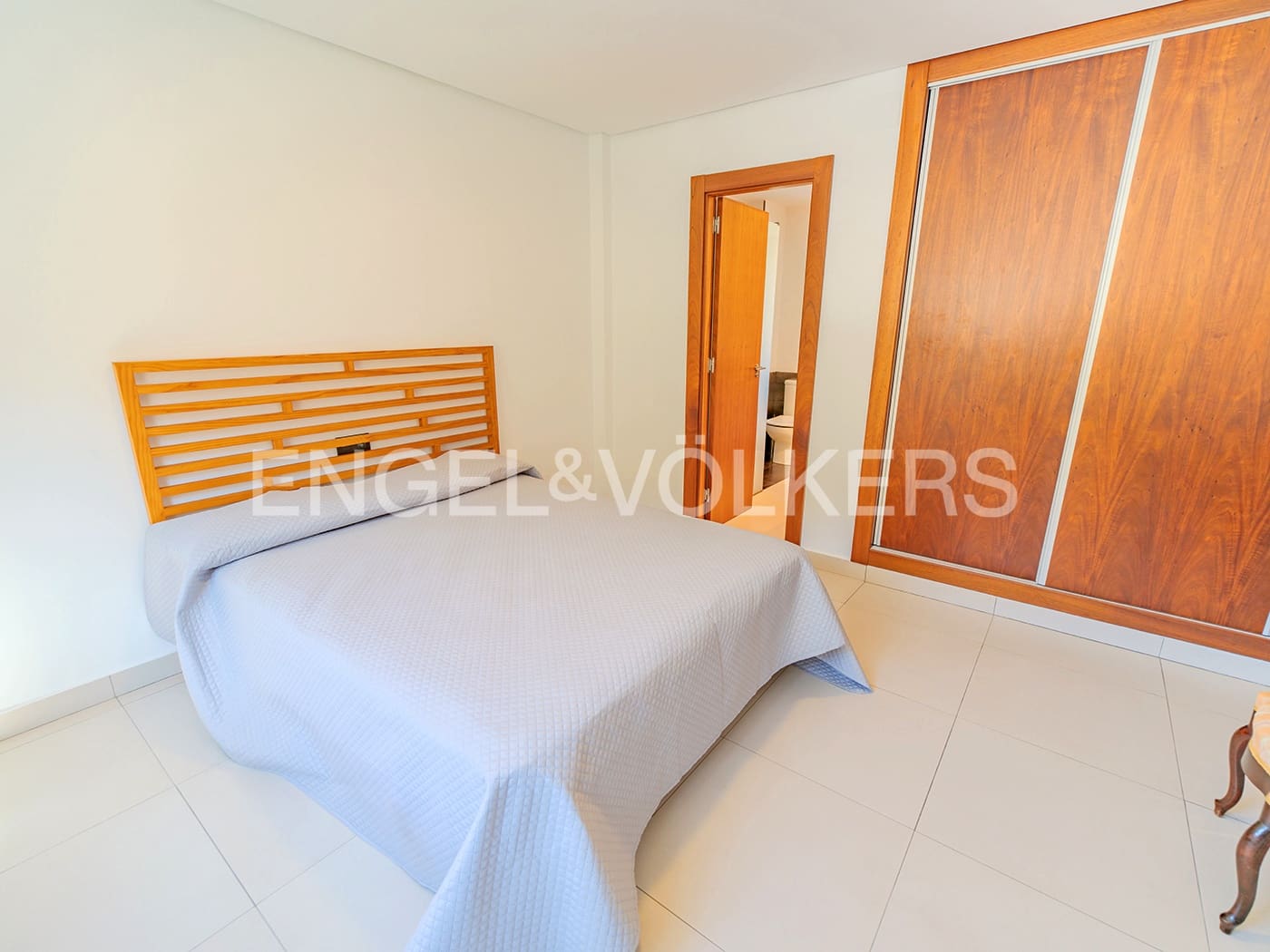 5 soveværelse Villa til salg i Alicante by med swimmingpool garage - € 1.350.000 (Ref: 8971052)