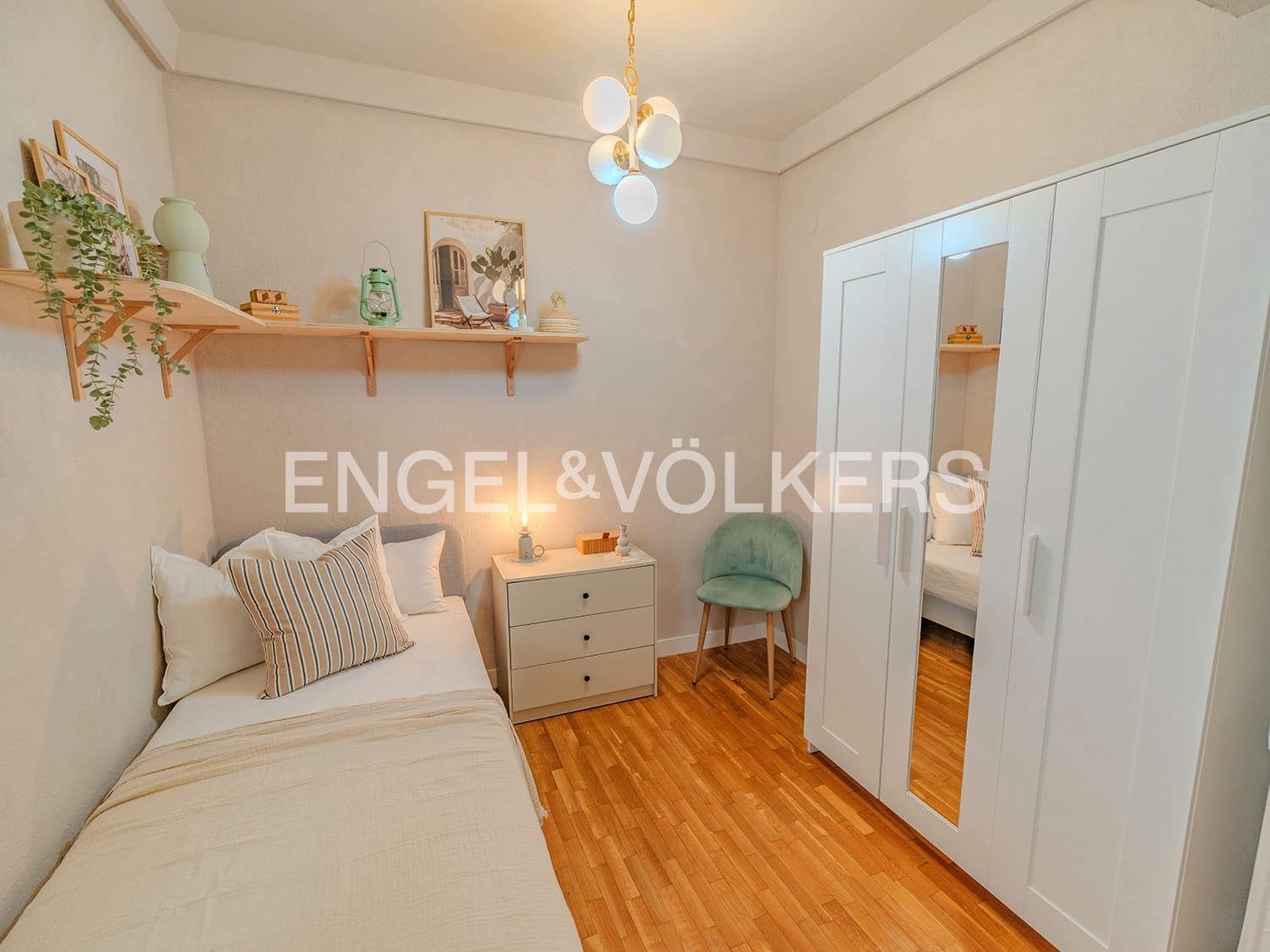 4 soveværelse Lejlighed til salg i Alicante by - € 390.000 (Ref: 9032654)