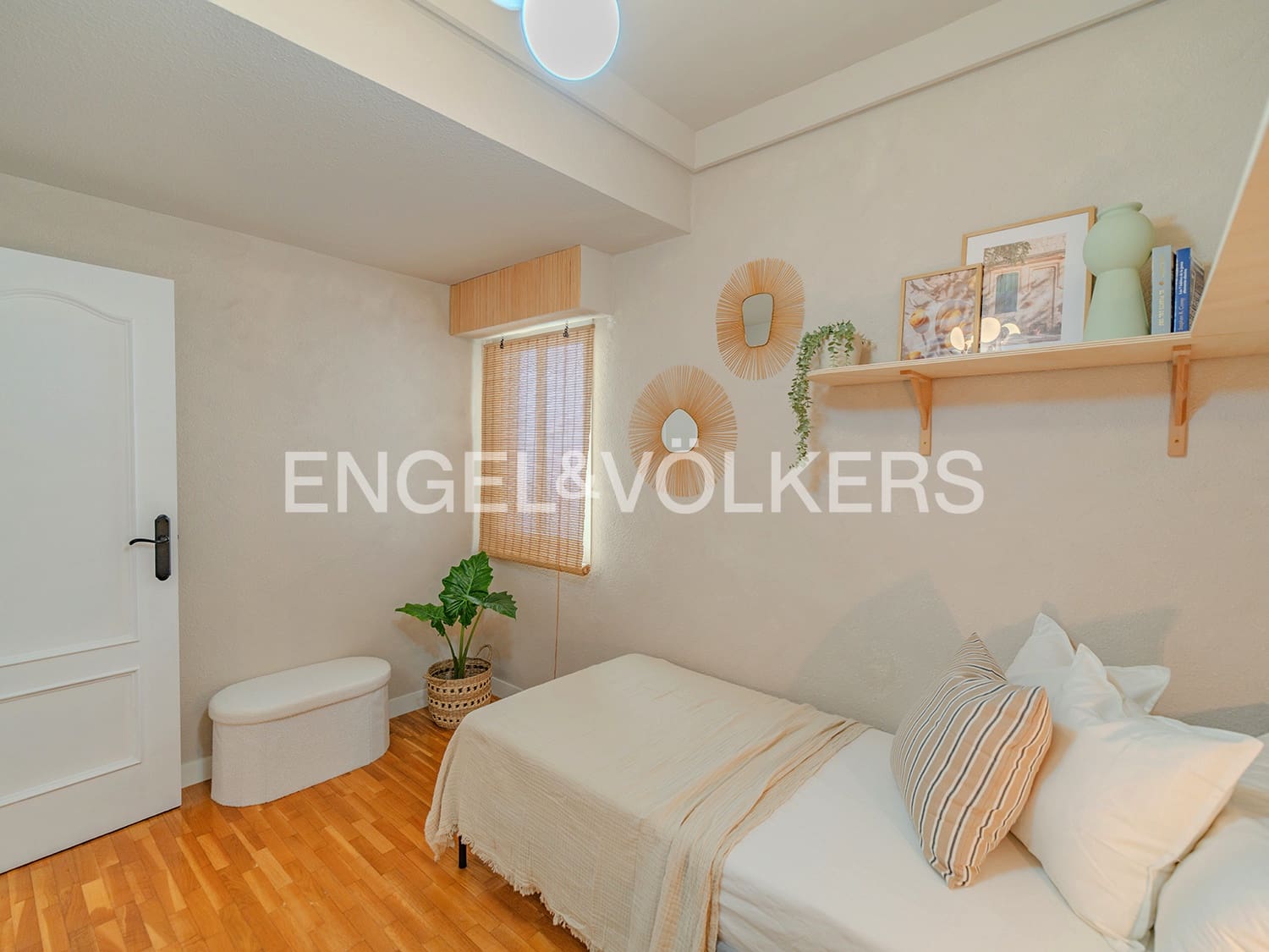 4 soveværelse Lejlighed til salg i Alicante by - € 390.000 (Ref: 9032654)