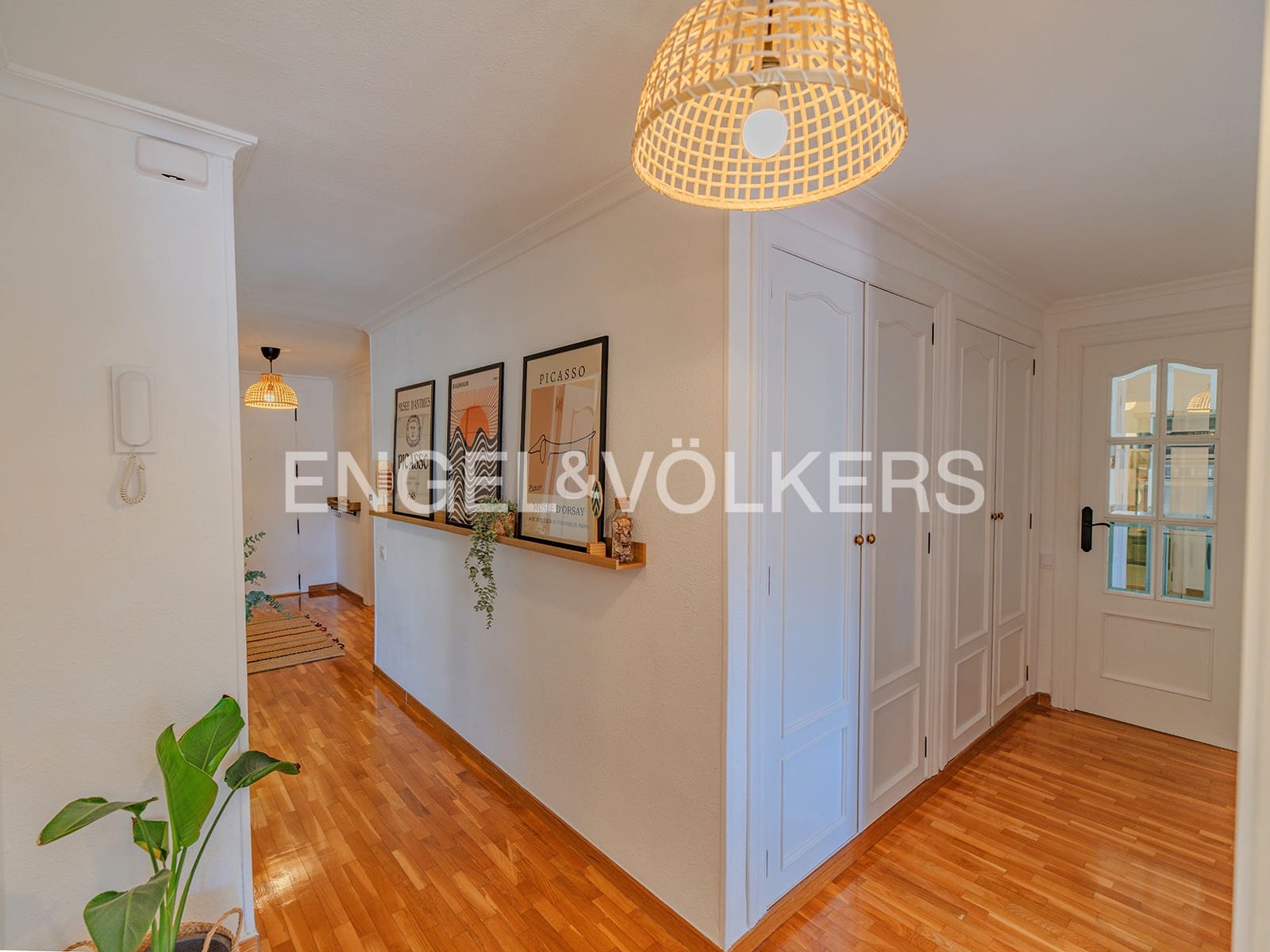 4 soveværelse Lejlighed til salg i Alicante by - € 390.000 (Ref: 9032654)