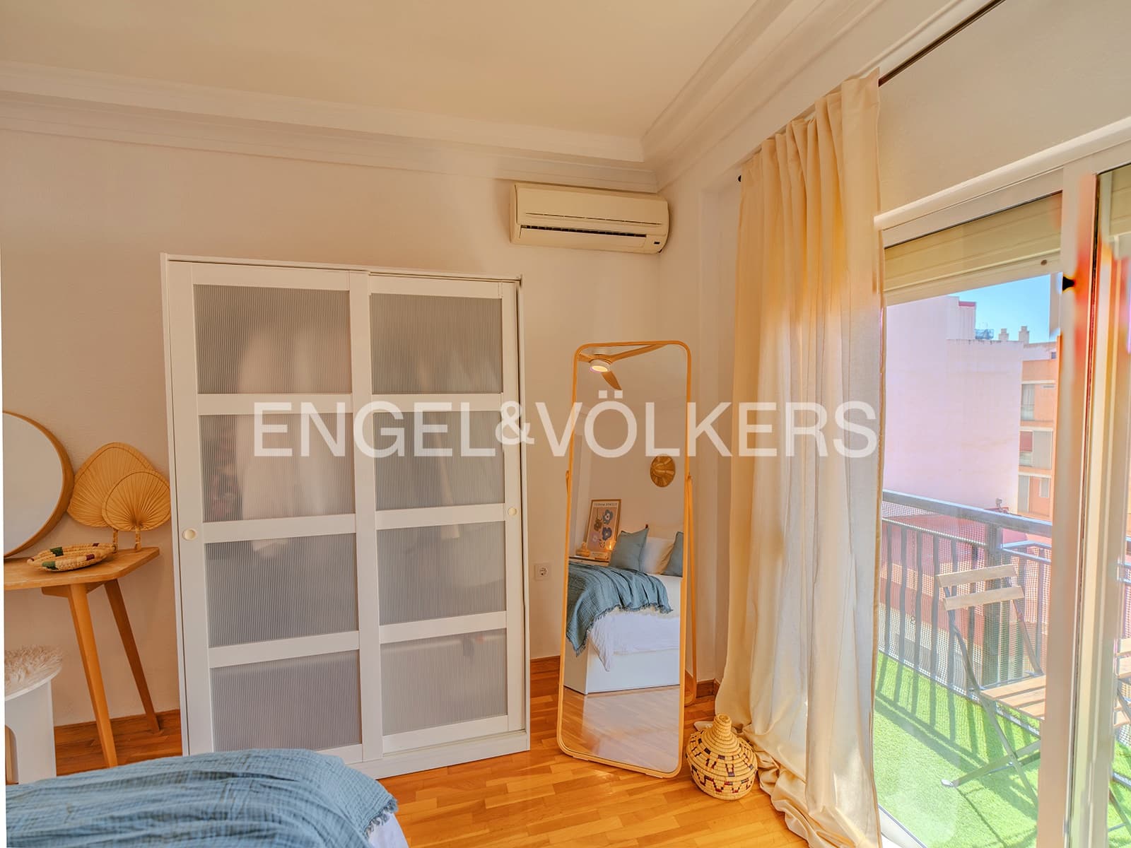 4 soveværelse Lejlighed til salg i Alicante by - € 390.000 (Ref: 9032654)