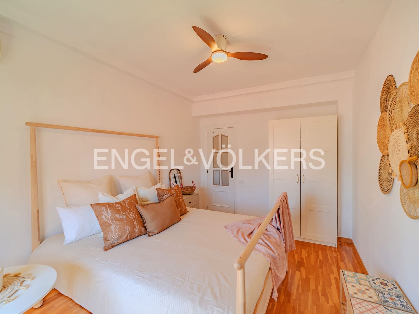 4 soveværelse Lejlighed til salg i Alicante by - € 390.000 (Ref: 9032654)