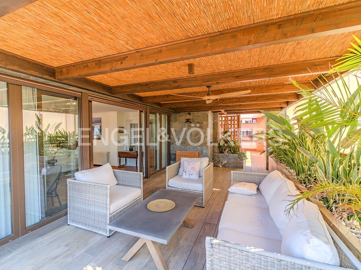 5 soveværelse Penthouse til salg i Alicante by med swimmingpool garage - € 1.370.000 (Ref: 9032730)