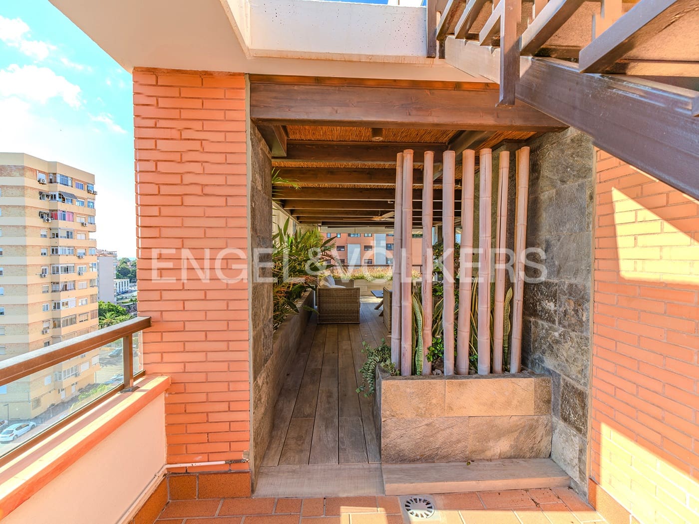 5 soveværelse Penthouse til salg i Alicante by med swimmingpool garage - € 1.370.000 (Ref: 9032730)