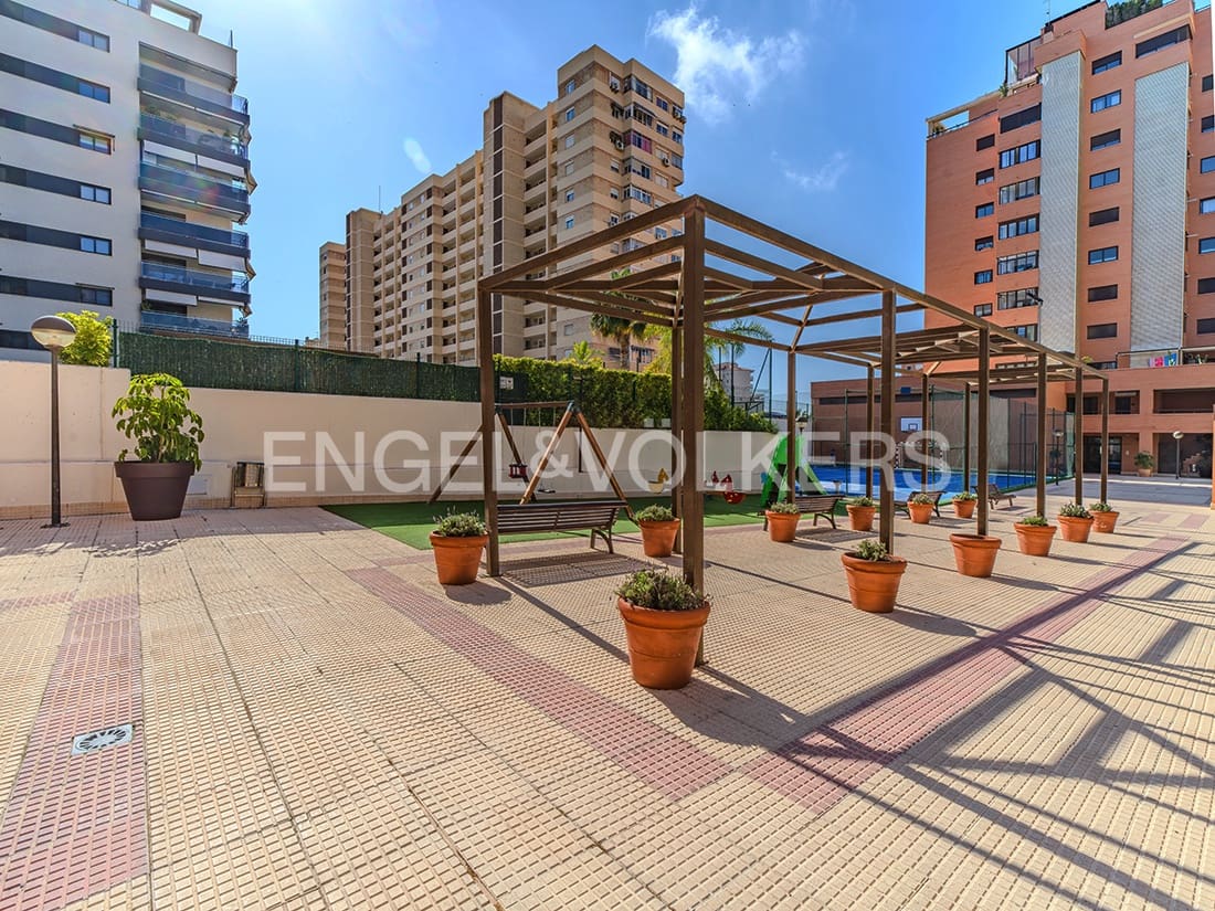 5 soveværelse Penthouse til salg i Alicante by med swimmingpool garage - € 1.370.000 (Ref: 9032730)
