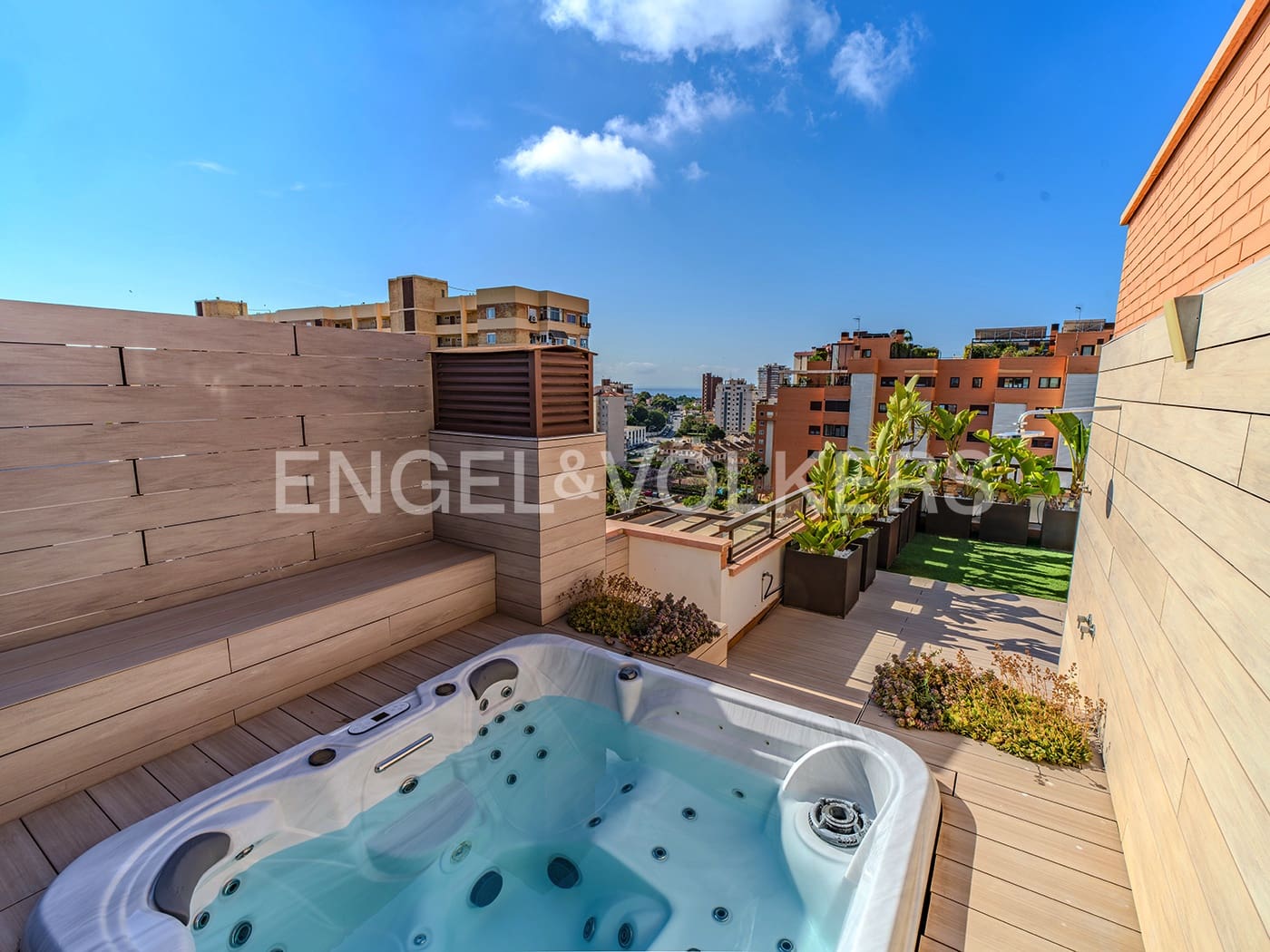 5 soveværelse Penthouse til salg i Alicante by med swimmingpool garage - € 1.370.000 (Ref: 9032730)