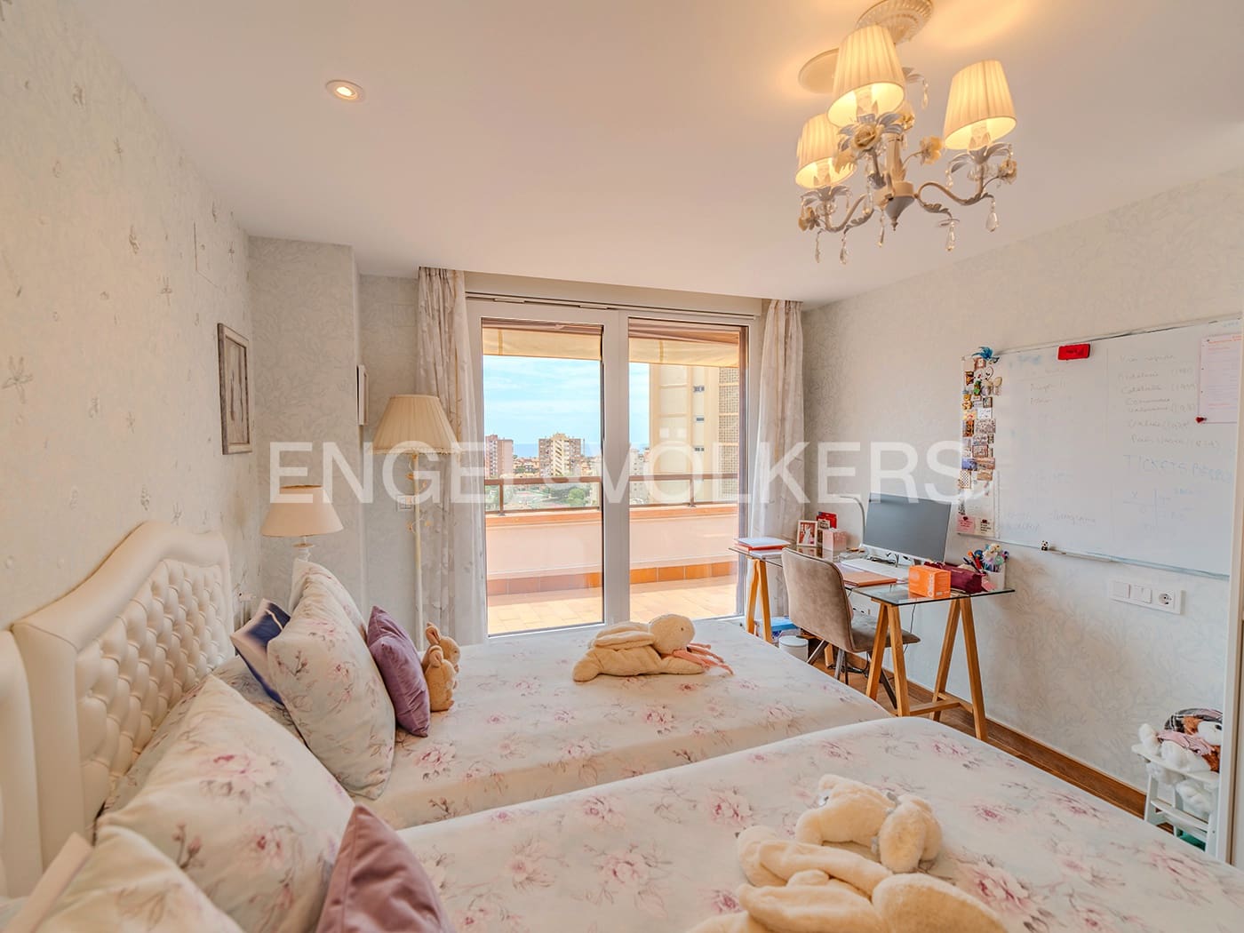 5 soveværelse Penthouse til salg i Alicante by med swimmingpool garage - € 1.370.000 (Ref: 9032730)