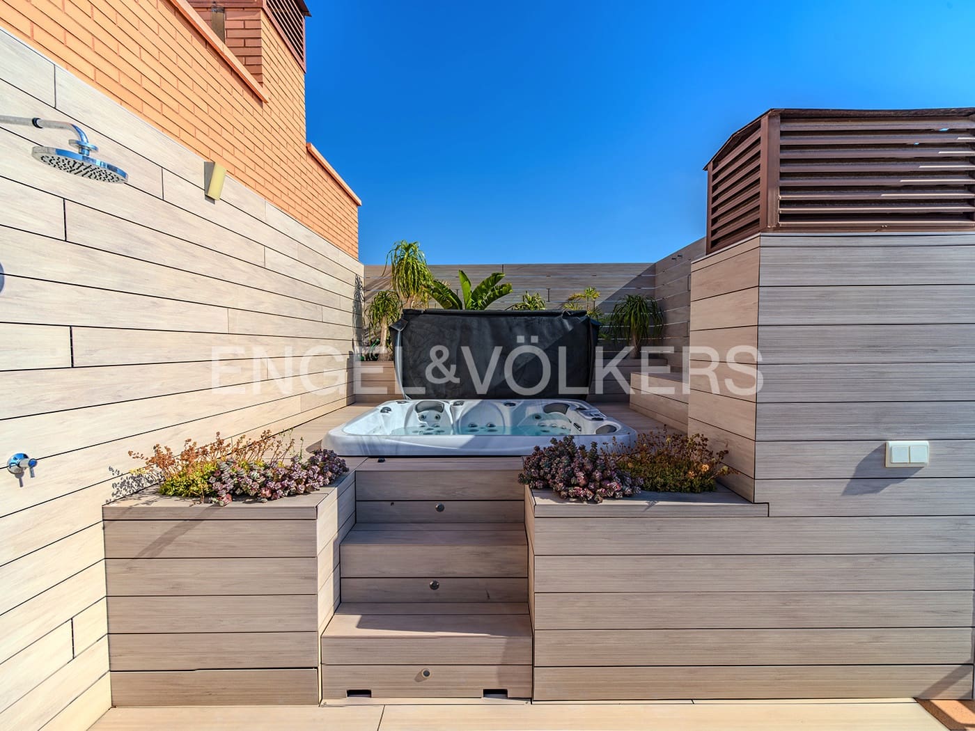 5 soveværelse Penthouse til salg i Alicante by med swimmingpool garage - € 1.370.000 (Ref: 9032730)