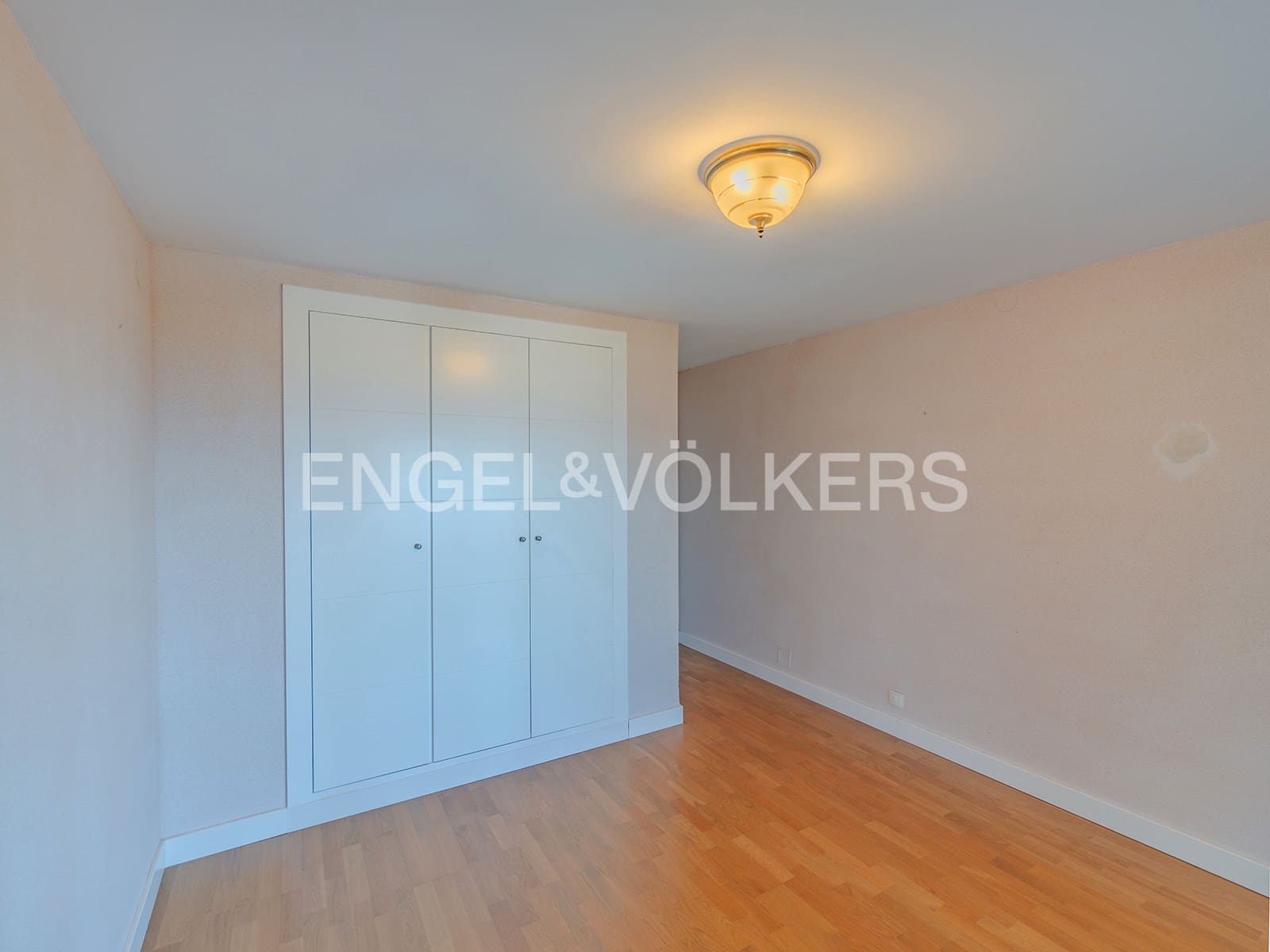 4 soveværelse Lejlighed til salg i Alicante by med swimmingpool garage - € 849.000 (Ref: 9033202)