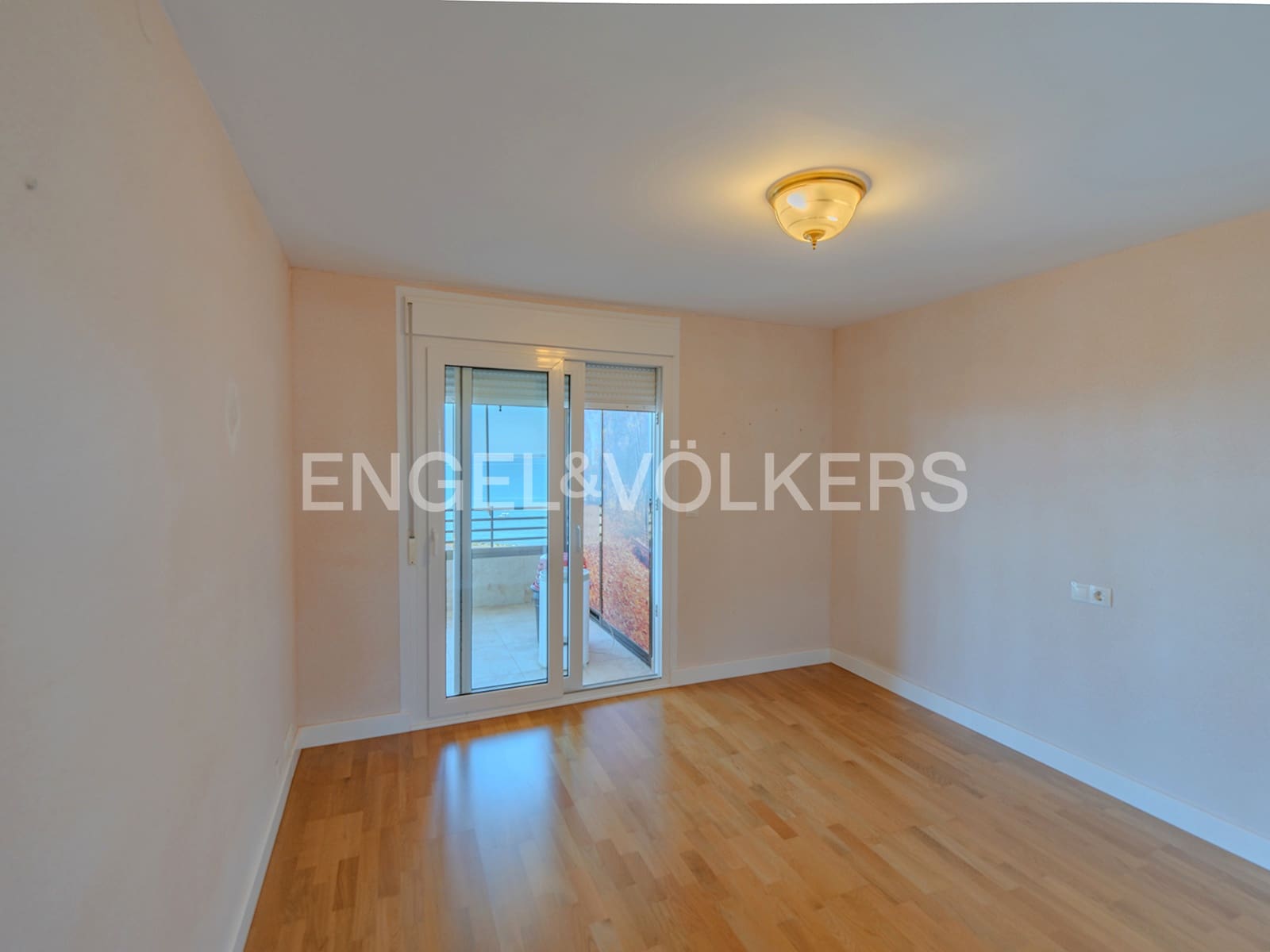 4 soveværelse Lejlighed til salg i Alicante by med swimmingpool garage - € 849.000 (Ref: 9033202)