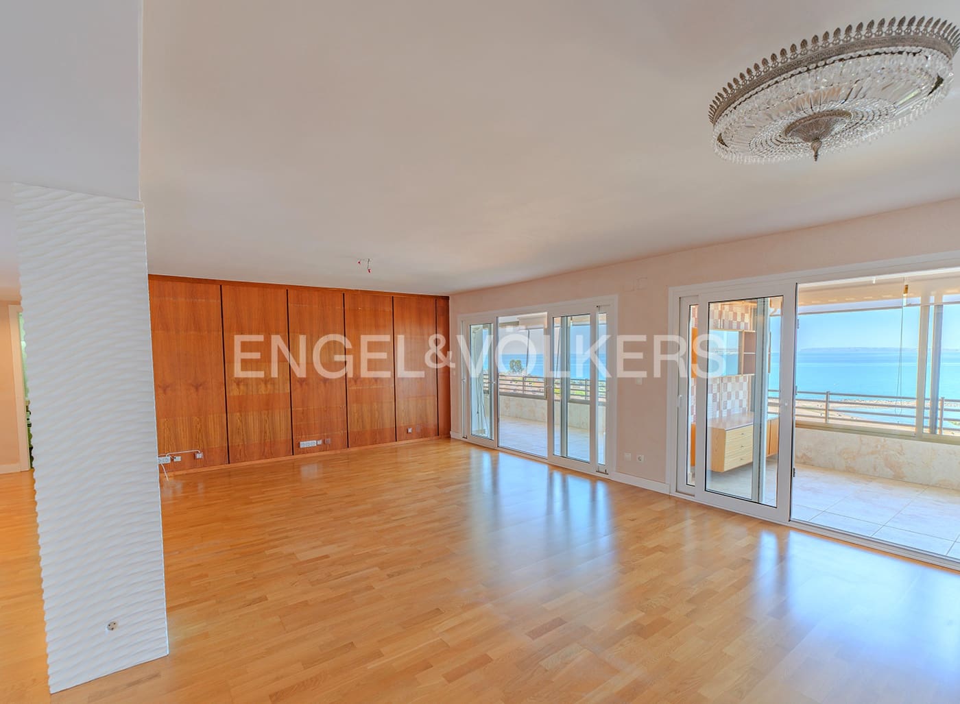 4 soveværelse Lejlighed til salg i Alicante by med swimmingpool garage - € 849.000 (Ref: 9033202)