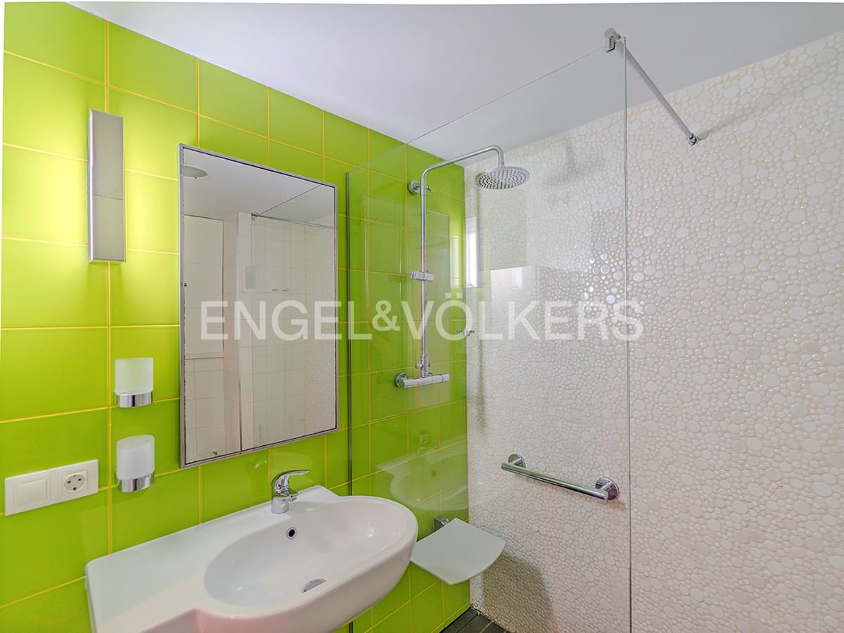 4 soveværelse Lejlighed til salg i Alicante by med swimmingpool garage - € 849.000 (Ref: 9033202)