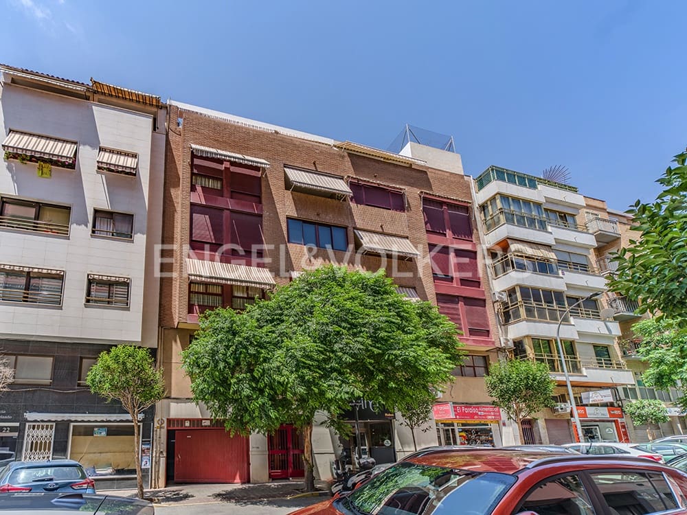 3 soveværelse Penthouse til salg i Alicante by med garage - € 490.000 (Ref: 9051809)