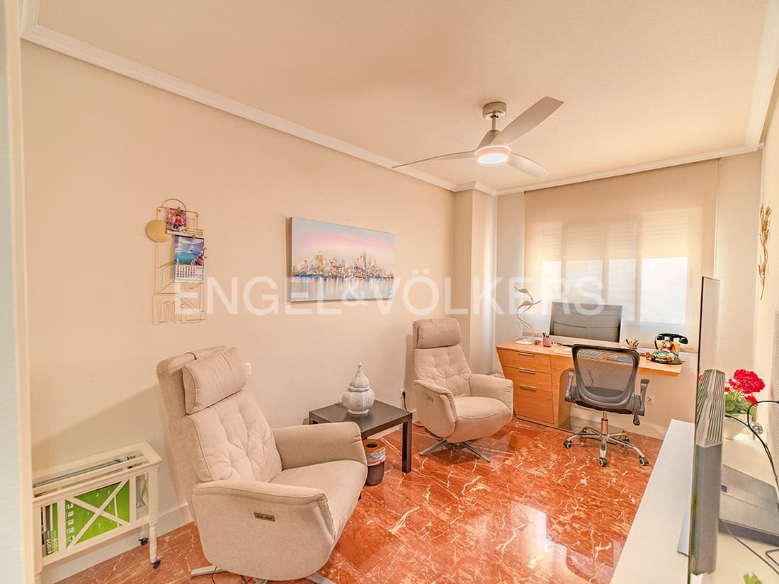 3 soveværelse Penthouse til salg i Alicante by med garage - € 490.000 (Ref: 9051809)