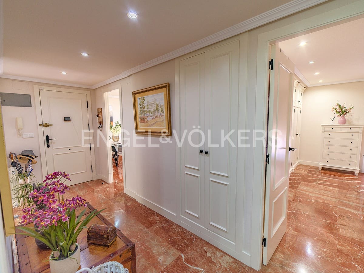 3 soveværelse Penthouse til salg i Alicante by med garage - € 490.000 (Ref: 9051809)