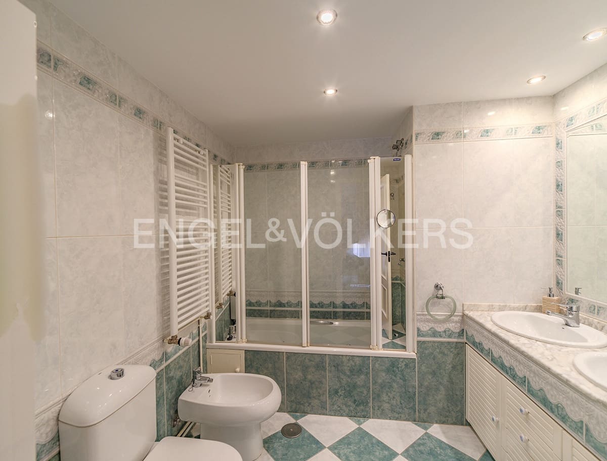 3 soveværelse Penthouse til salg i Alicante by med garage - € 490.000 (Ref: 9051809)