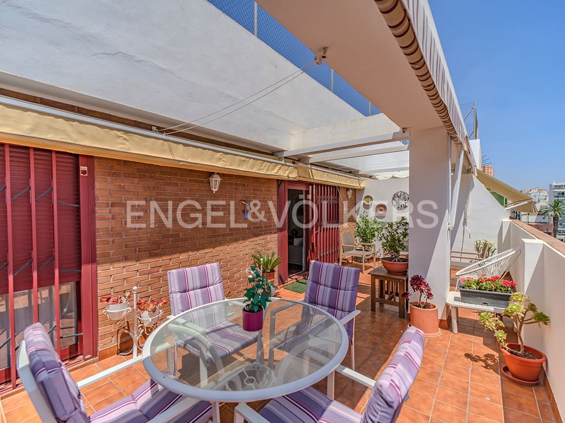 3 soveværelse Penthouse til salg i Alicante by med garage - € 490.000 (Ref: 9051809)