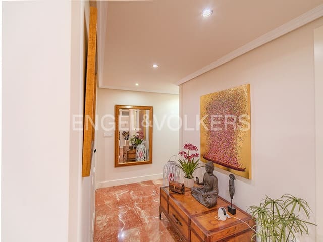 3 soveværelse Penthouse til salg i Benalúa, Alicante by med garage - € 490.000 (Ref: 9051809)