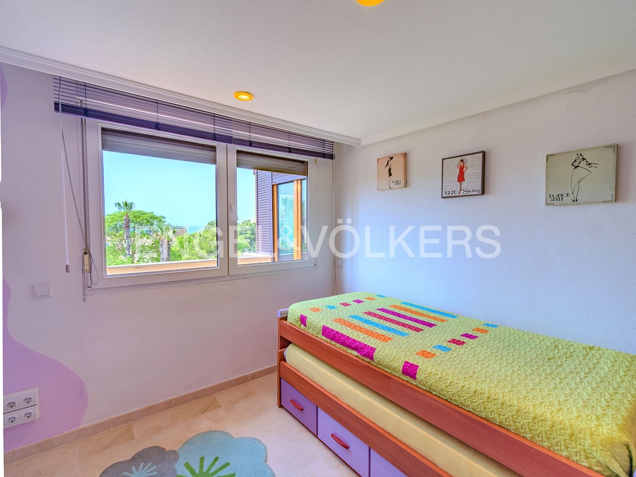 5 soveværelse Semi-Rækkehus til salg i Alicante by med swimmingpool garage - € 940.000 (Ref: 9082762)