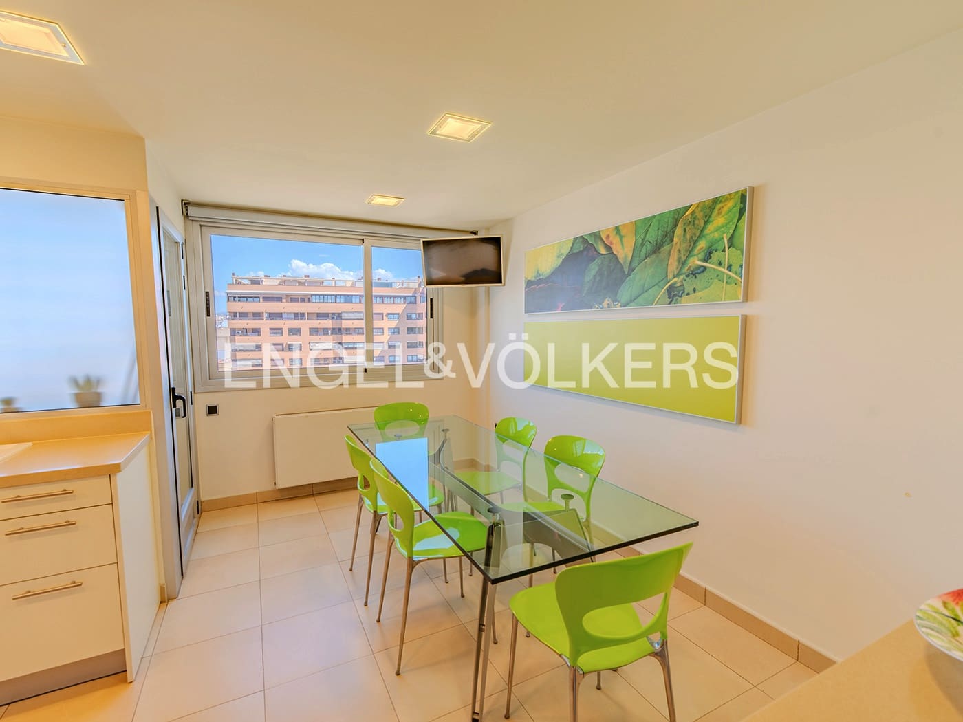 4 bedroom Penthouse for sale in Alicante / Alacant city with garage - € 1,080,000 (Ref: 9084292)