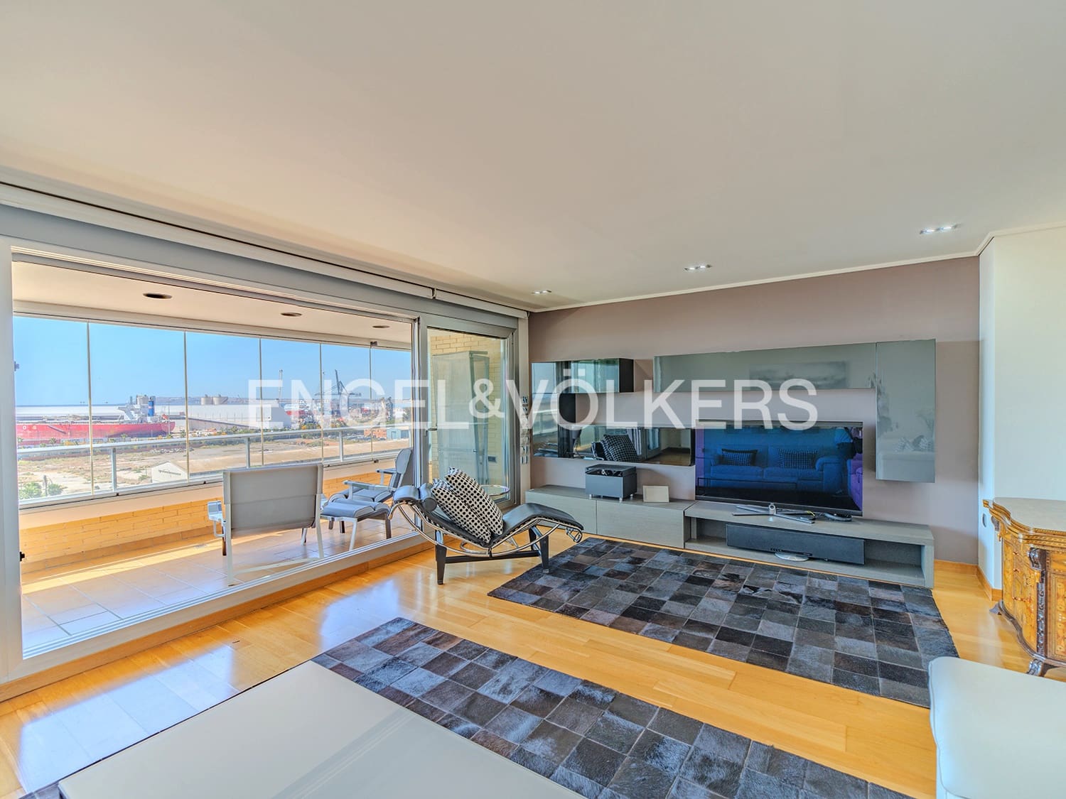 4 bedroom Penthouse for sale in Alicante / Alacant city with garage - € 1,080,000 (Ref: 9084292)