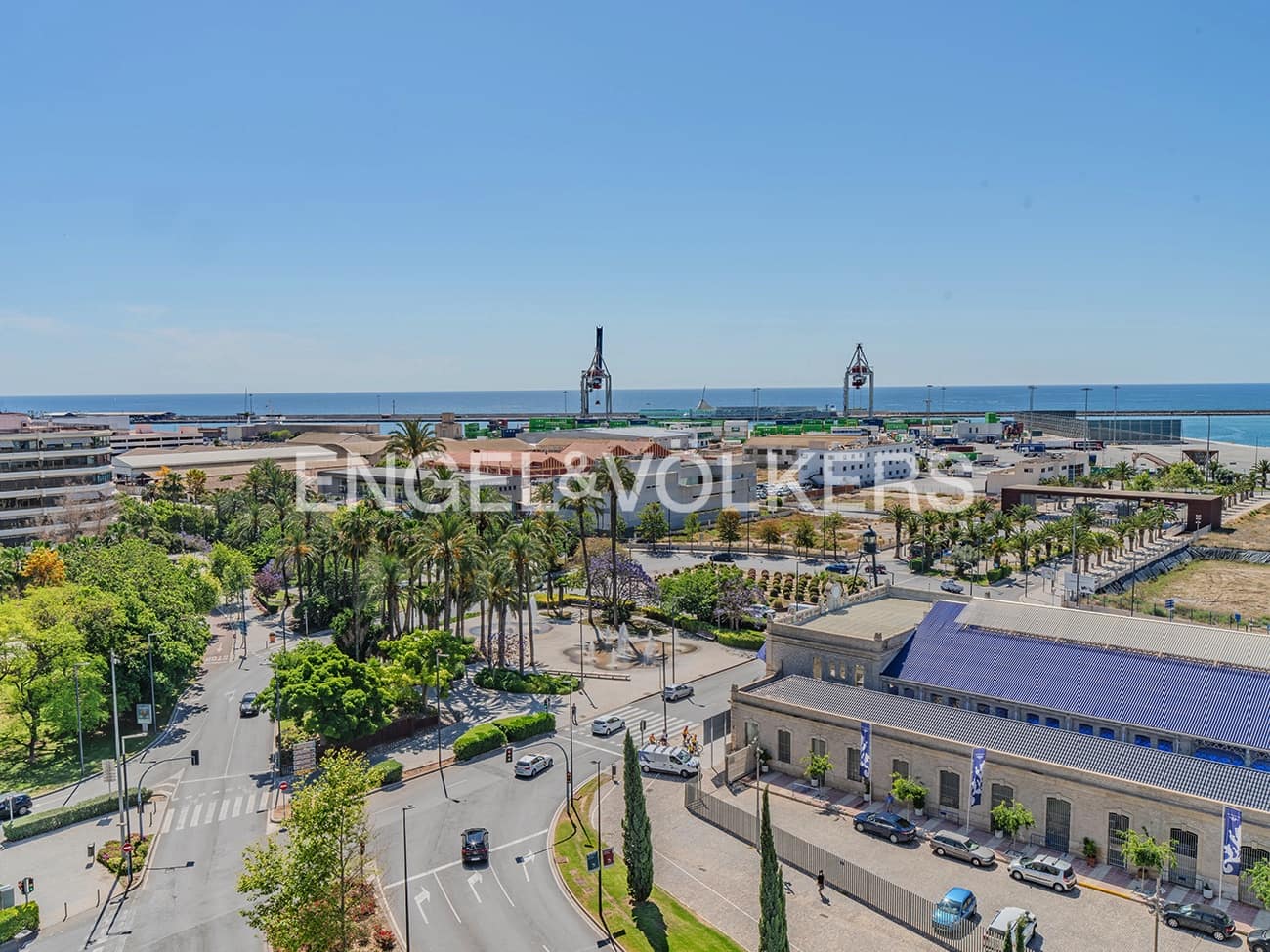 4 bedroom Penthouse for sale in Alicante / Alacant city with garage - € 1,080,000 (Ref: 9084292)