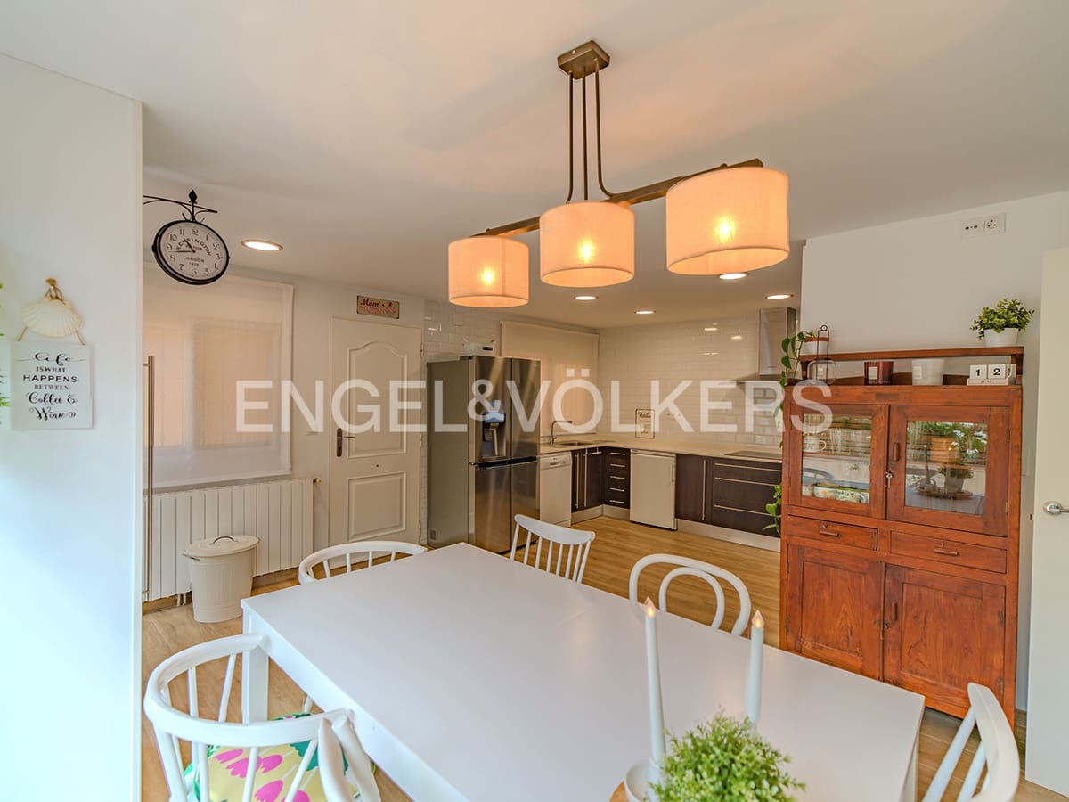 4 soverom Kjedet enebolig til salgs i San Juan de Alicante / Sant Joan d'Alacant med svømmebasseng garasje - € 550 000 (Ref: 9087131)