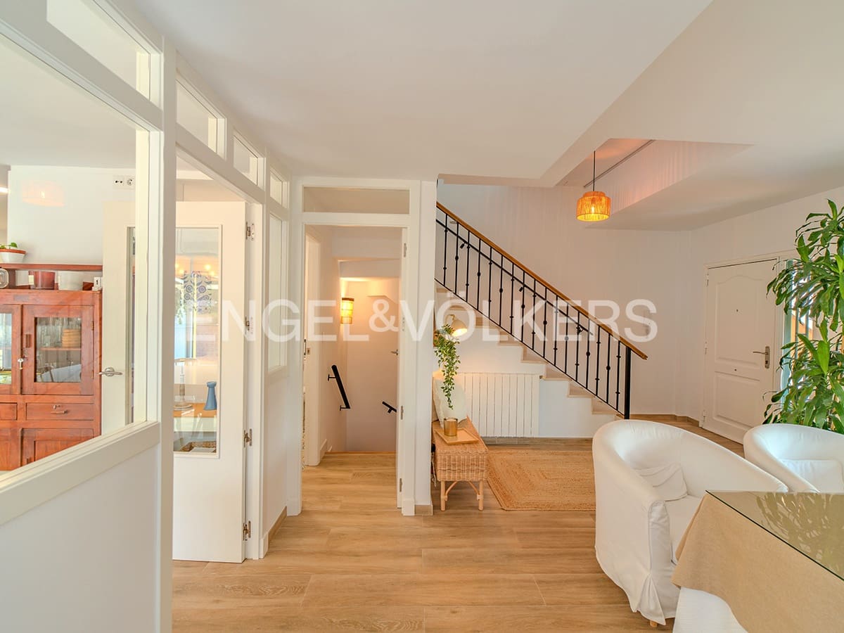 4 soverom Kjedet enebolig til salgs i San Juan de Alicante / Sant Joan d'Alacant med svømmebasseng garasje - € 550 000 (Ref: 9087131)