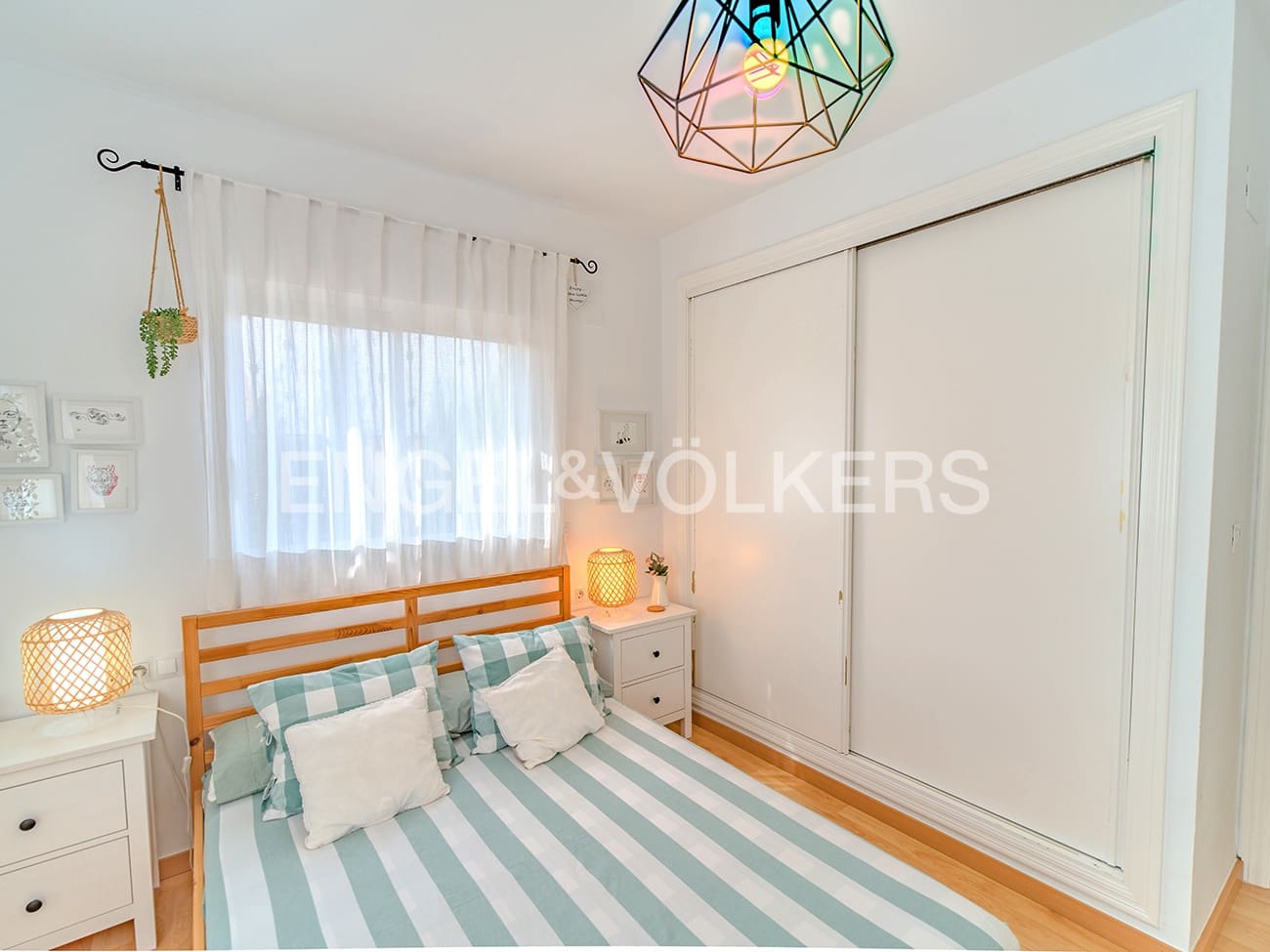 4 soverom Kjedet enebolig til salgs i San Juan de Alicante / Sant Joan d'Alacant med svømmebasseng garasje - € 550 000 (Ref: 9087131)