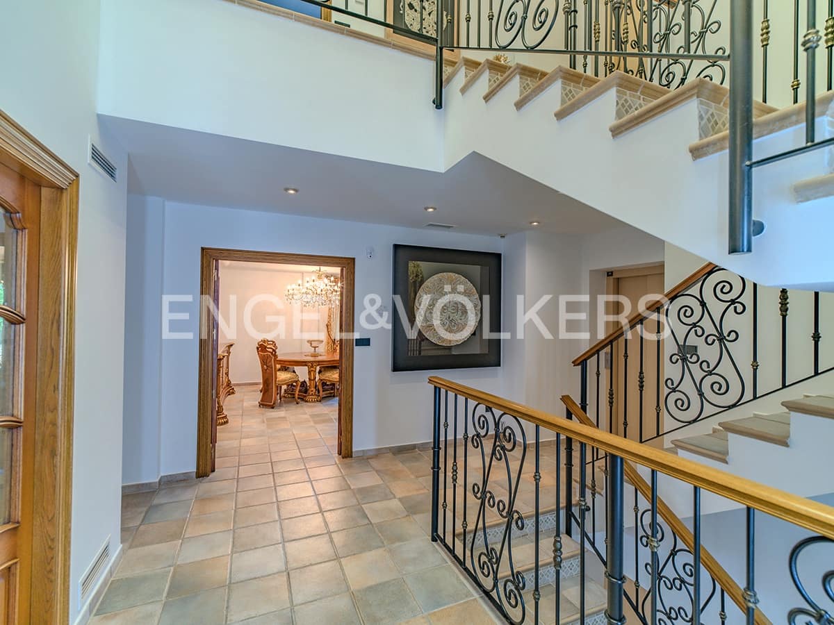 4 chambre Villa/Maison à vendre à Muchamiel / Mutxamel avec piscine garage - 899 000 € (Ref: 9114957)