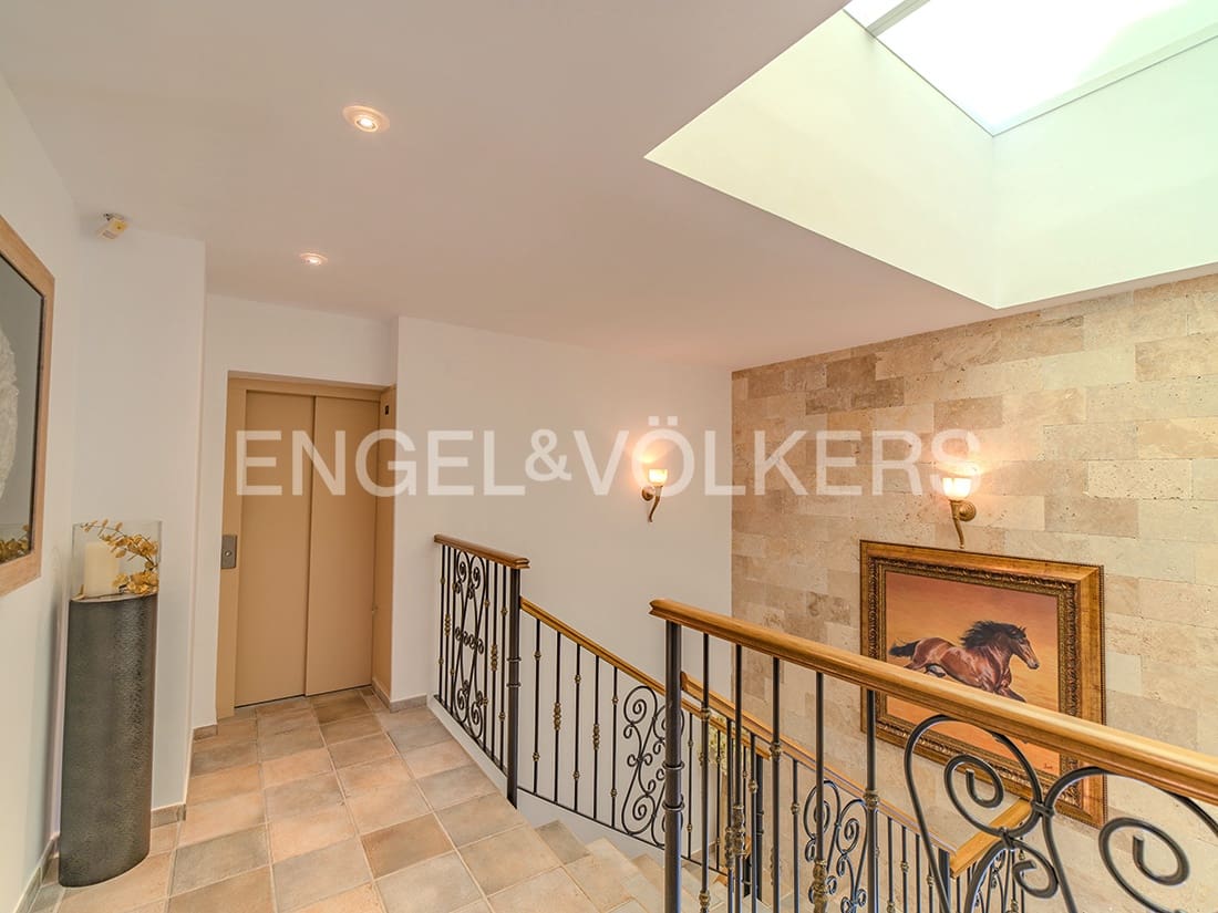 4 chambre Villa/Maison à vendre à Muchamiel / Mutxamel avec piscine garage - 899 000 € (Ref: 9114957)