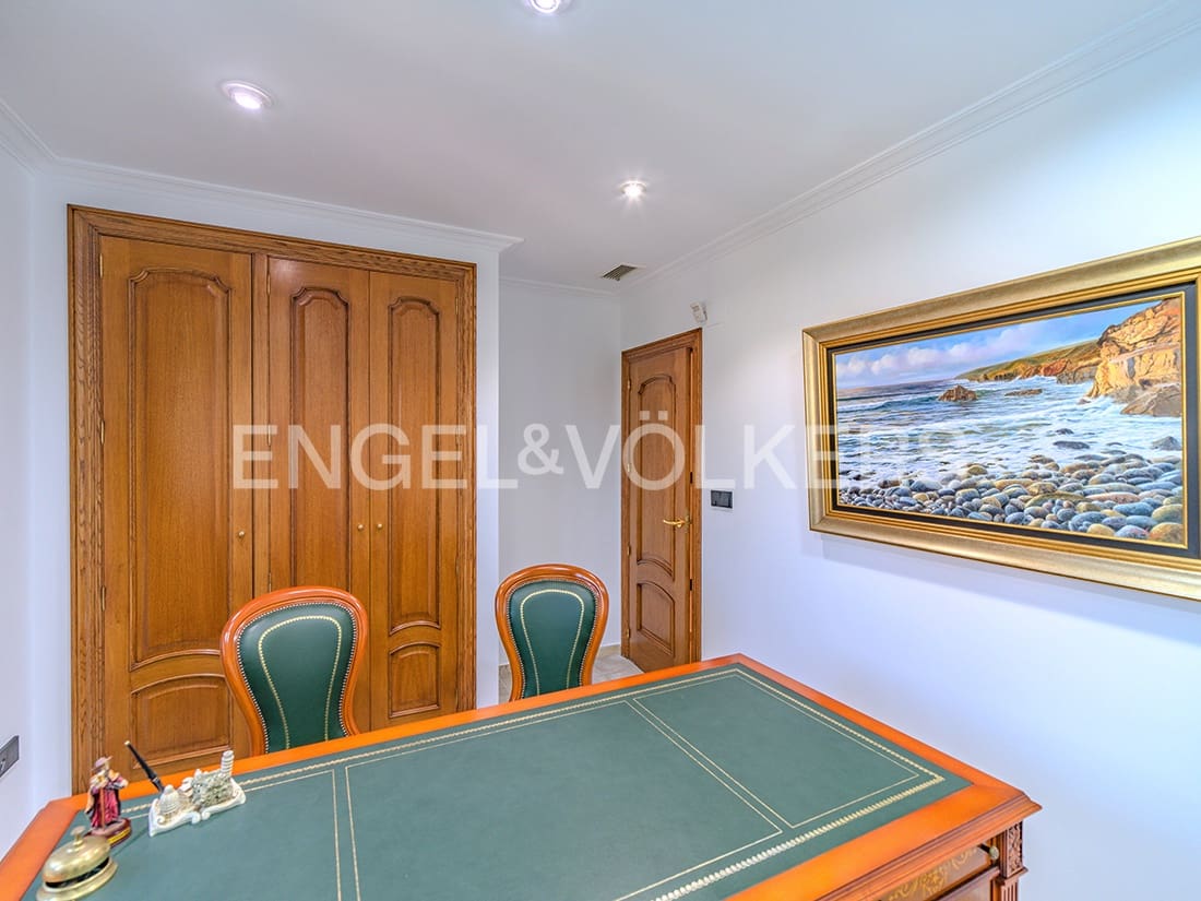 4 chambre Villa/Maison à vendre à Muchamiel / Mutxamel avec piscine garage - 899 000 € (Ref: 9114957)