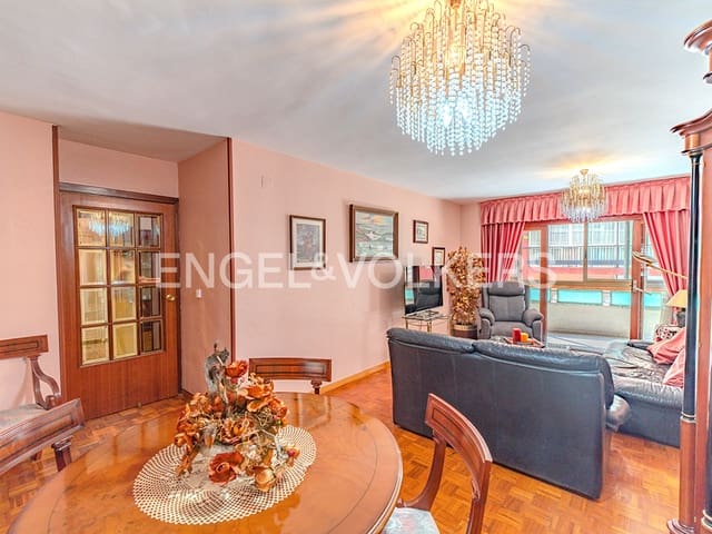 4 quarto Apartamento para venda em Ensanche - Diputacion, Alicante cidade com garagem - 475 000 € (Ref: 9156196)