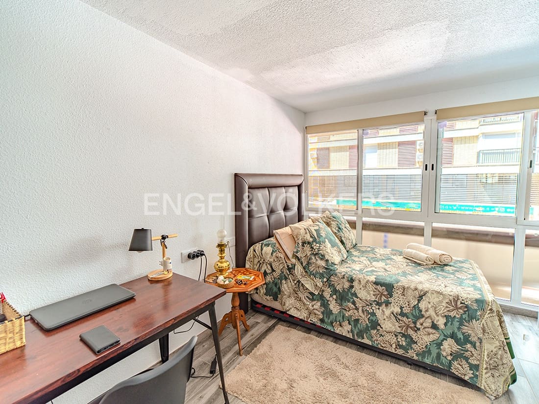 2 soveværelse Lejlighed til salg i Alicante by - € 280.000 (Ref: 9156204)