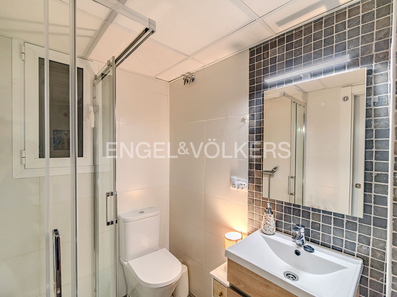 2 soveværelse Lejlighed til salg i Alicante by - € 280.000 (Ref: 9156204)