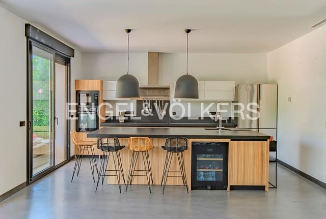 4 soveværelse Villa til salg i San Juan de Alicante / Sant Joan d'Alacant med swimmingpool garage - € 1.125.000 (Ref: 9161322)