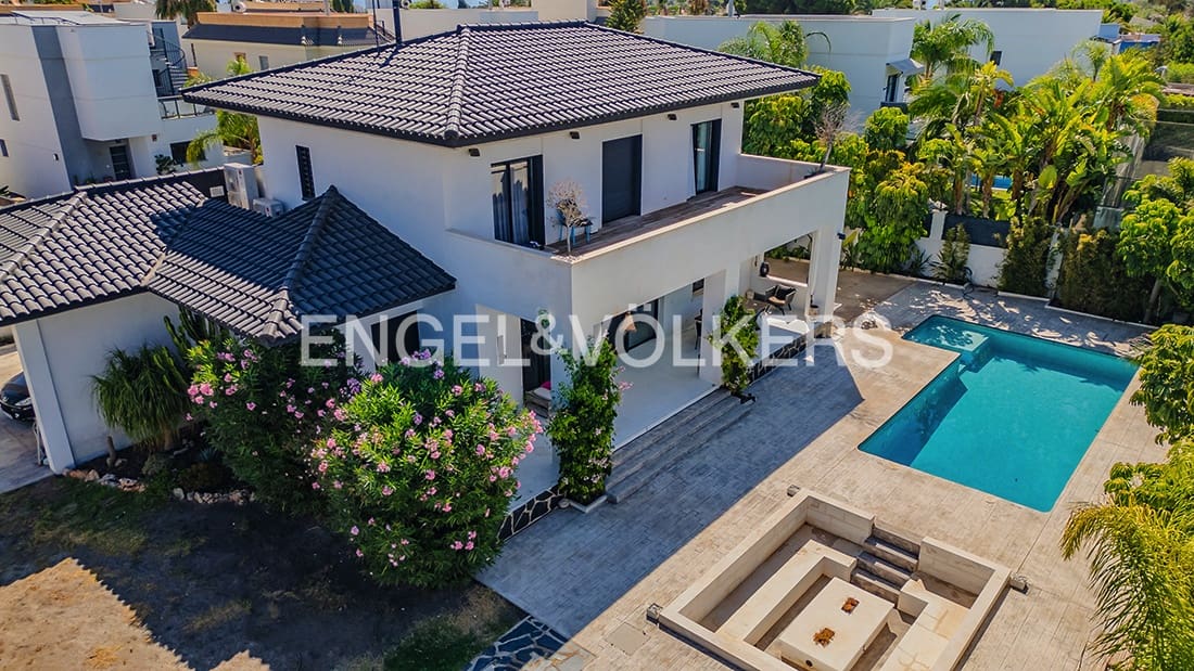 4 soveværelse Villa til salg i San Juan de Alicante / Sant Joan d'Alacant med swimmingpool garage - € 1.125.000 (Ref: 9161322)